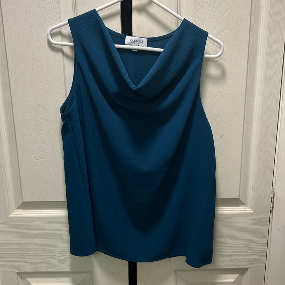 Teal blue cowl neck sleeveless top. Excellent condition. Size M.